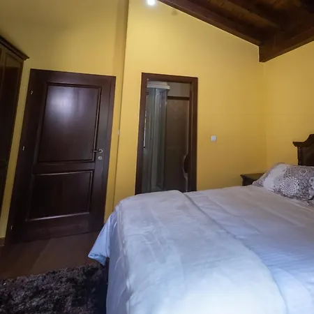 Dağ evi Kourtis Family Mansion Karpenísion