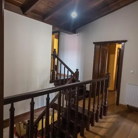 Kourtis Family Mansion Dağ evi
