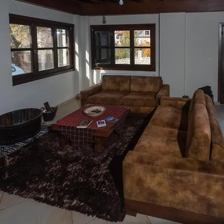 Kourtis Family Mansion