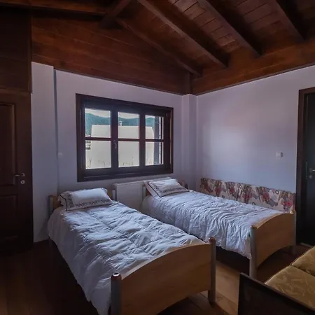 Kourtis Family Mansion Karpenísion